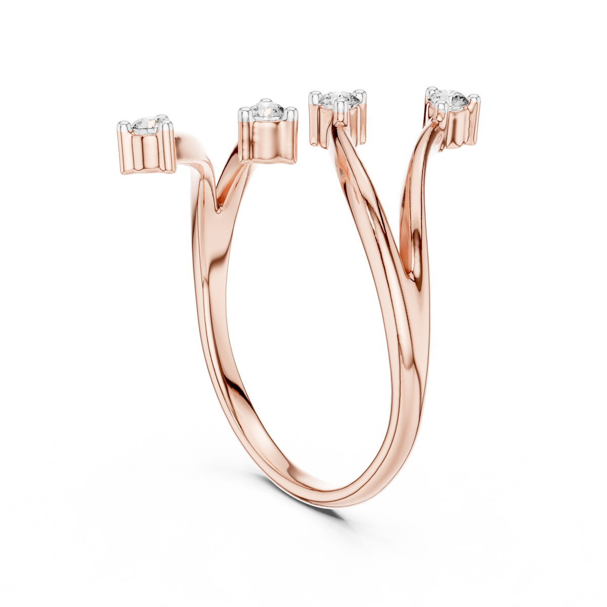 Meisterwerk mit dreieckigem Diamantcluster und geriffelten, abgestuften Flügeln