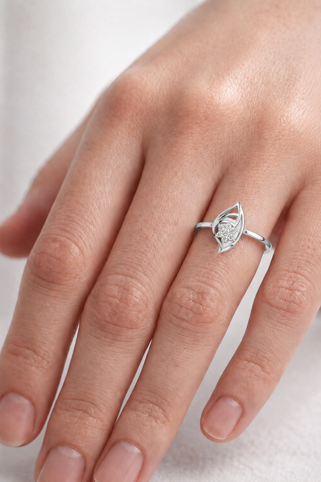 Leafline Radiance Lab Grown Diamond Ring for Women