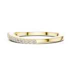 Avelisse Classic Diamond-Set Lab Grown Gold Band.