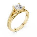 Diamantring im Princess-Schliff mit aufwendiger Fassung im Antik-Stil