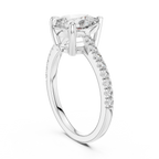 Brillanter Diamant in Tropfenform mit einem funkelnden, diamantbesetzten Band