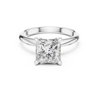 Prinzessschliff-Diamant in einer modernen Kathedralenfassung