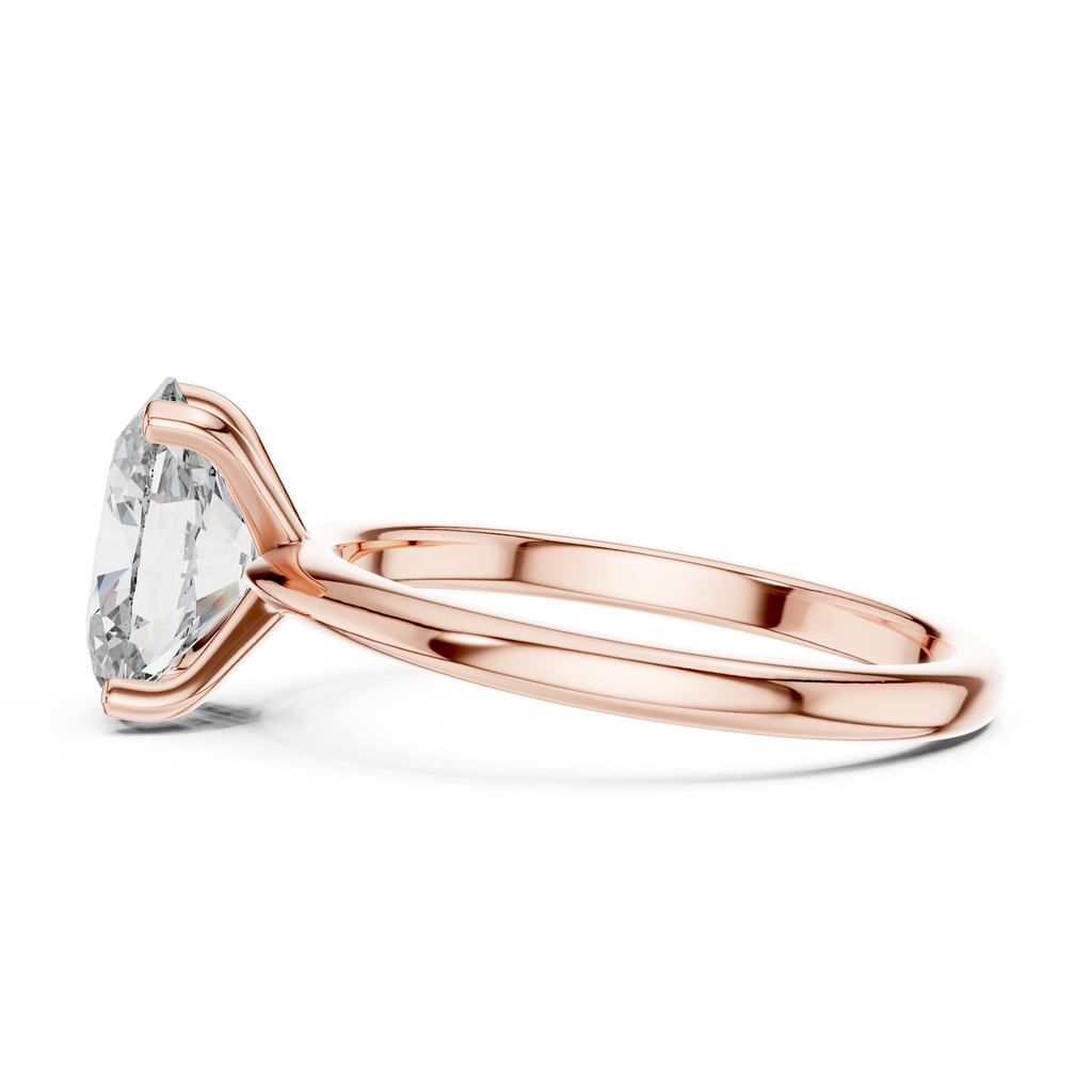 Brillanter, länglicher Diamant in einer minimalistischen schwebenden Kathedralenfassung