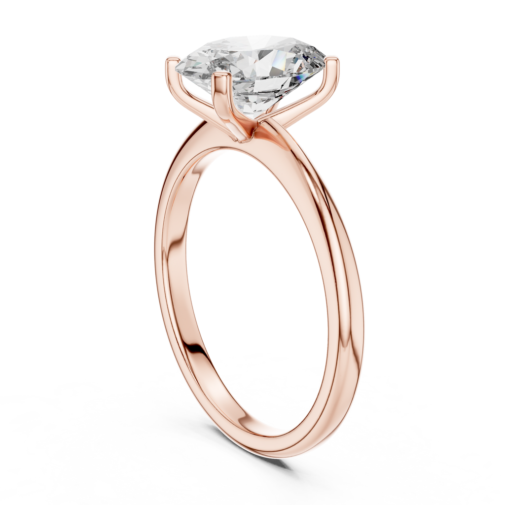 Brillanter, länglicher Diamant in einer minimalistischen schwebenden Kathedralenfassung