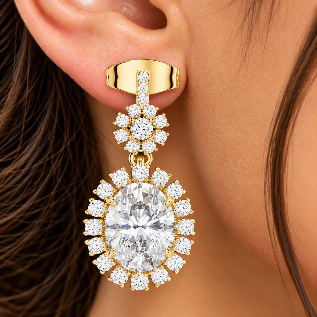 Funkelnde Diamant-Gold-Creolen | Ohrringe mit Blumenmuster