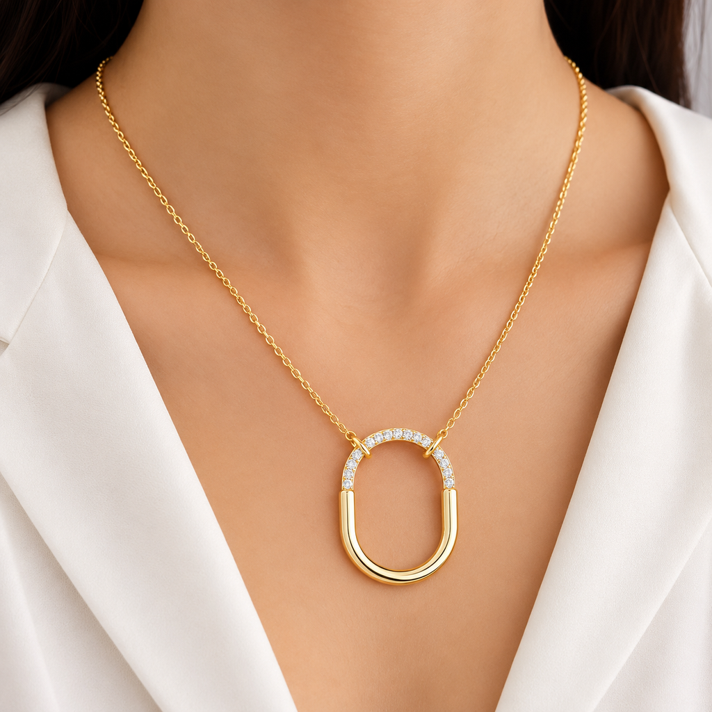 Elara U-Shaped Open Pendant Lab Grown Diamond Necklace
