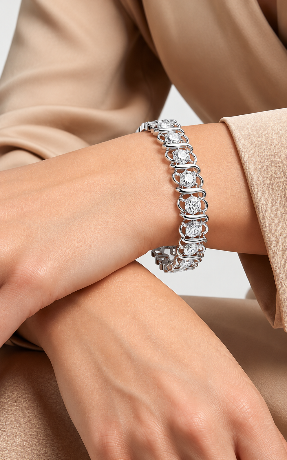 Esselle Sculpted S Link Four Prong Round Diamond Lab Grown Diamond Bracelet