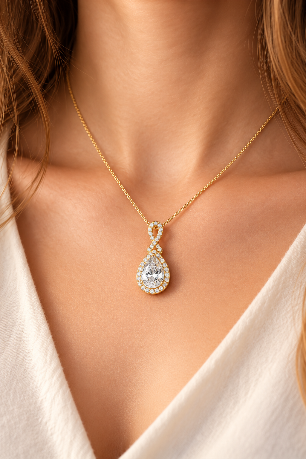 Vesperra Pear Halo Lab Grown Diamond Pendant with Twisted Bail