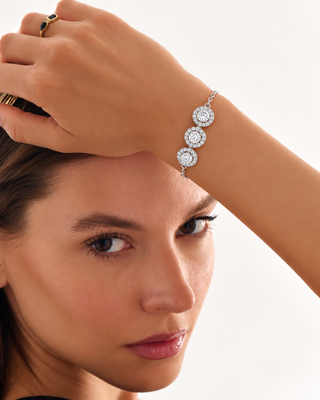 Halovelle Three Stone Halo Lab Grown Diamond Chain Bracelet