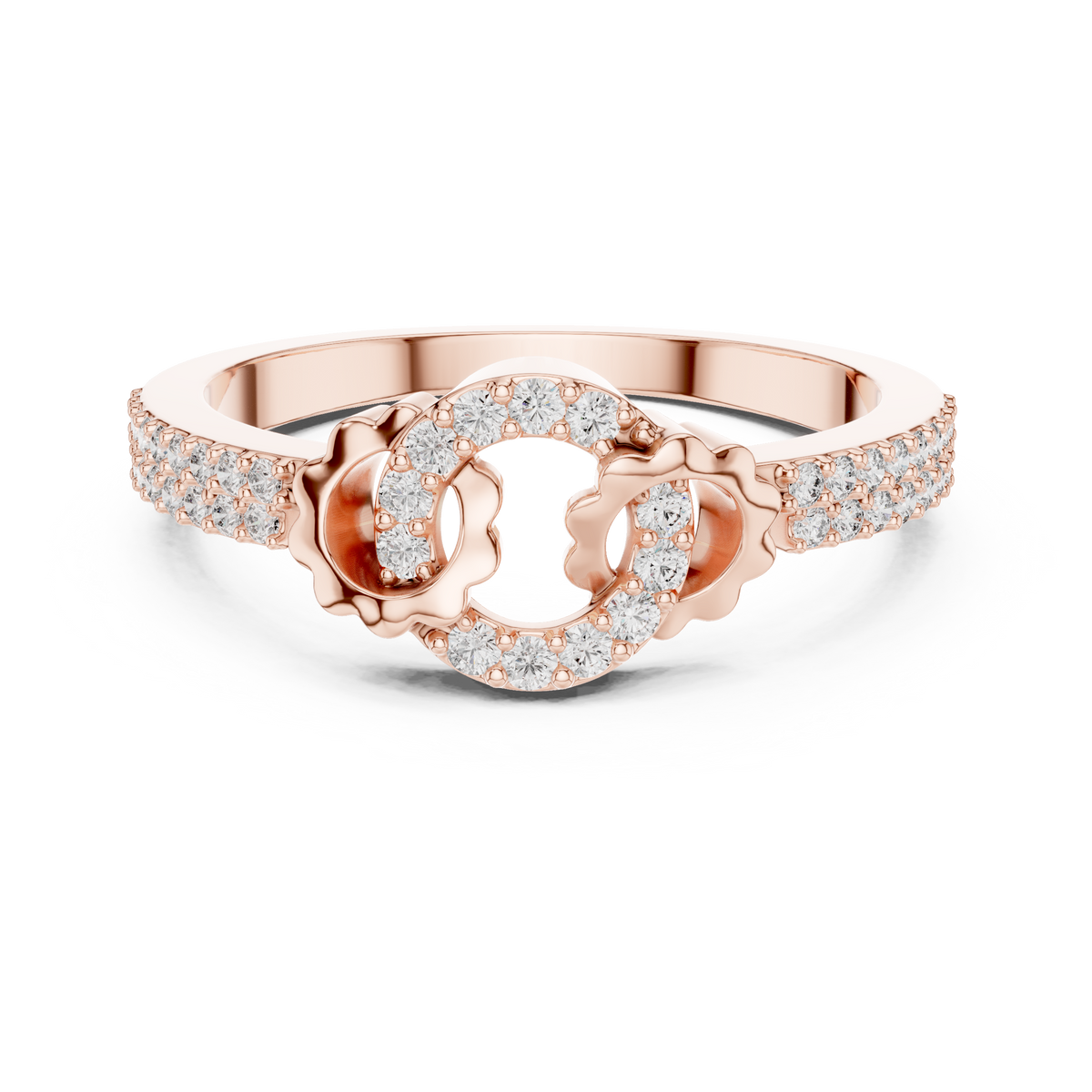 Meisterwerk mit dreieckigem Diamantcluster und geriffelten, abgestuften Flügeln