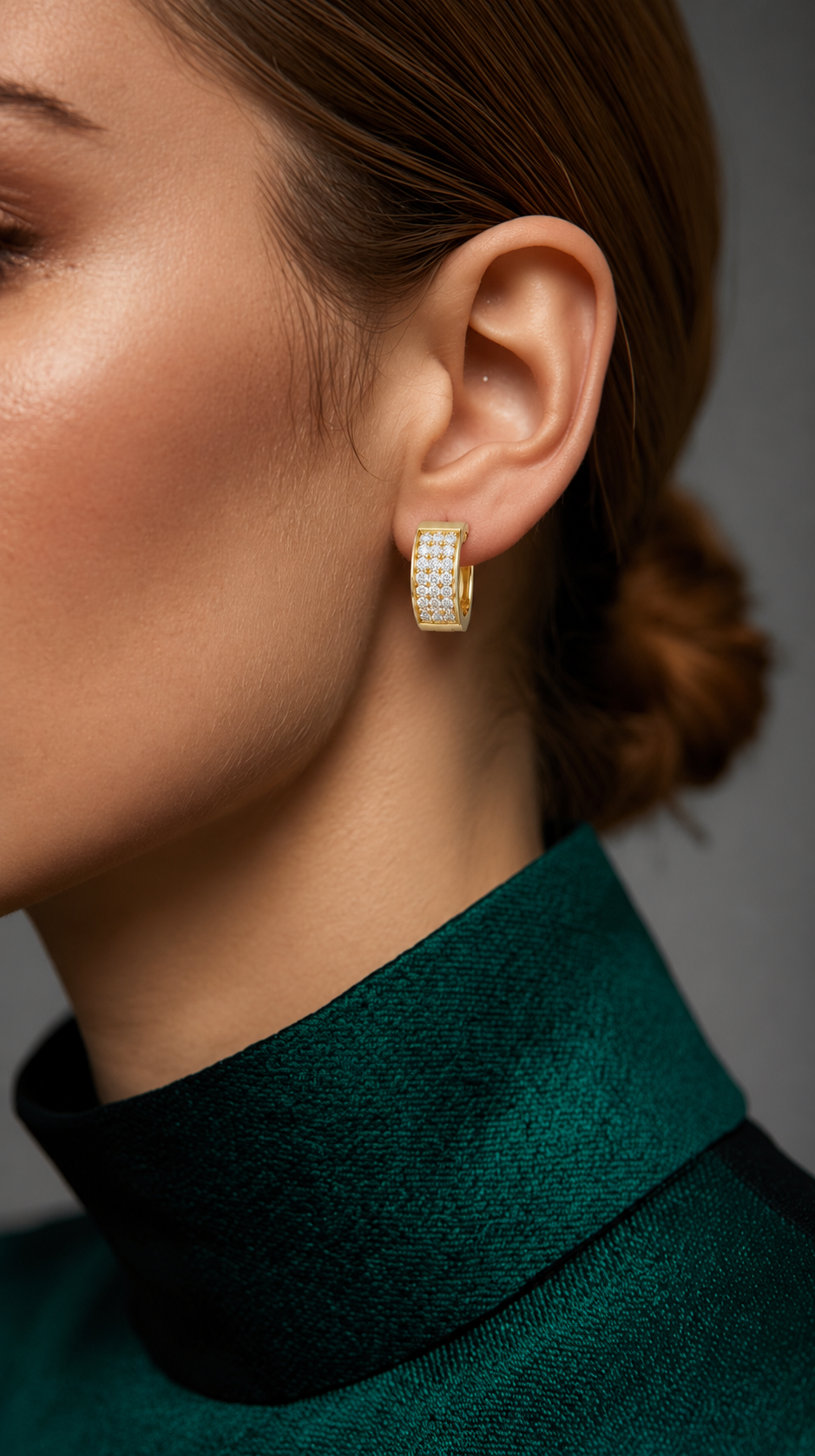 Valerine Pavé Lab Grown Diamond Huggie Hoop Earrings