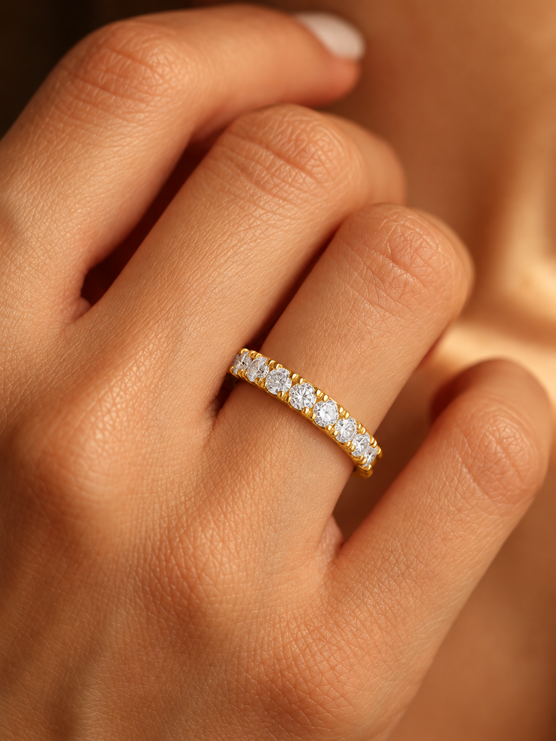Avelisse Classic Diamond-Set Lab Grown Gold Band.