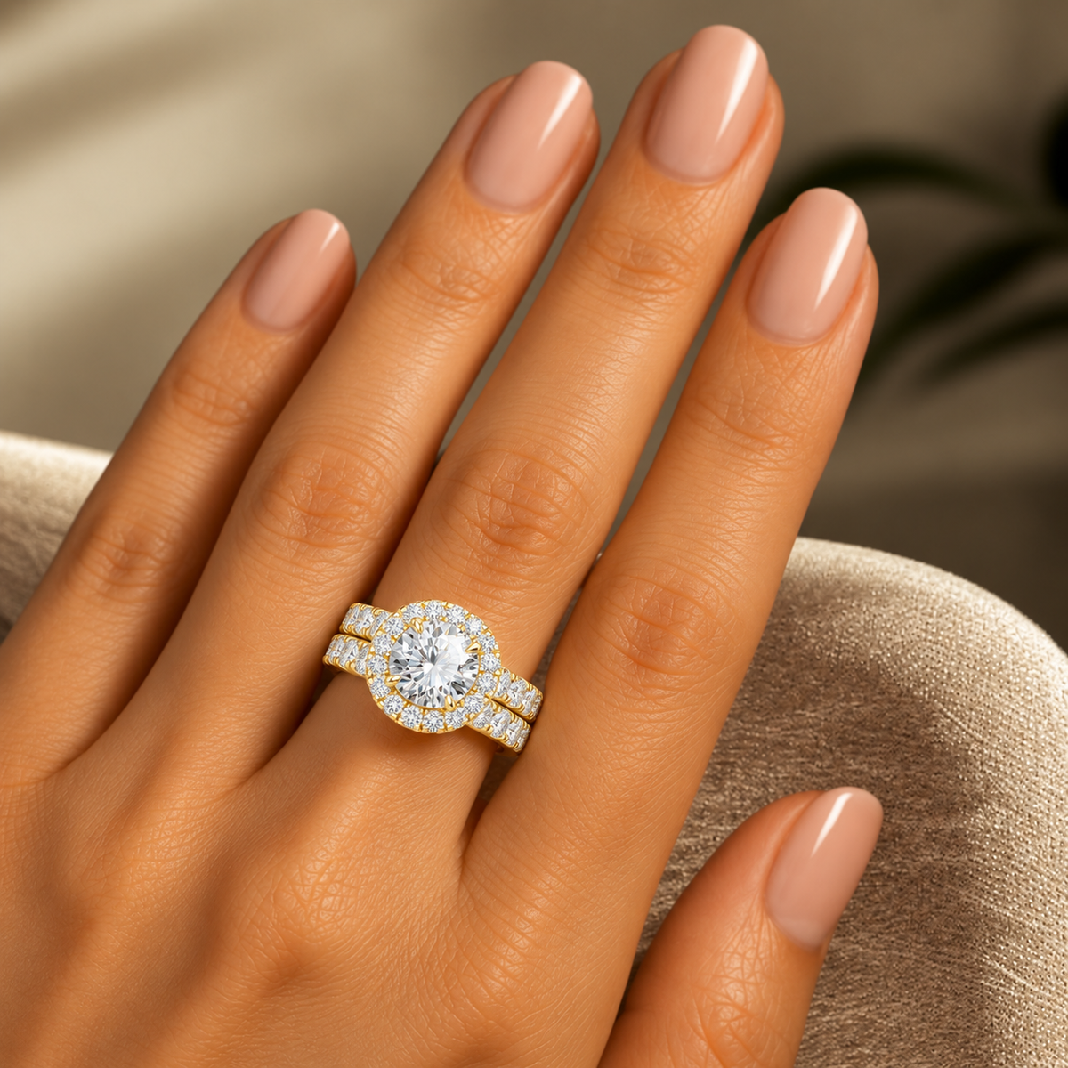 Beatrix Round Halo Lab Grown Diamond
