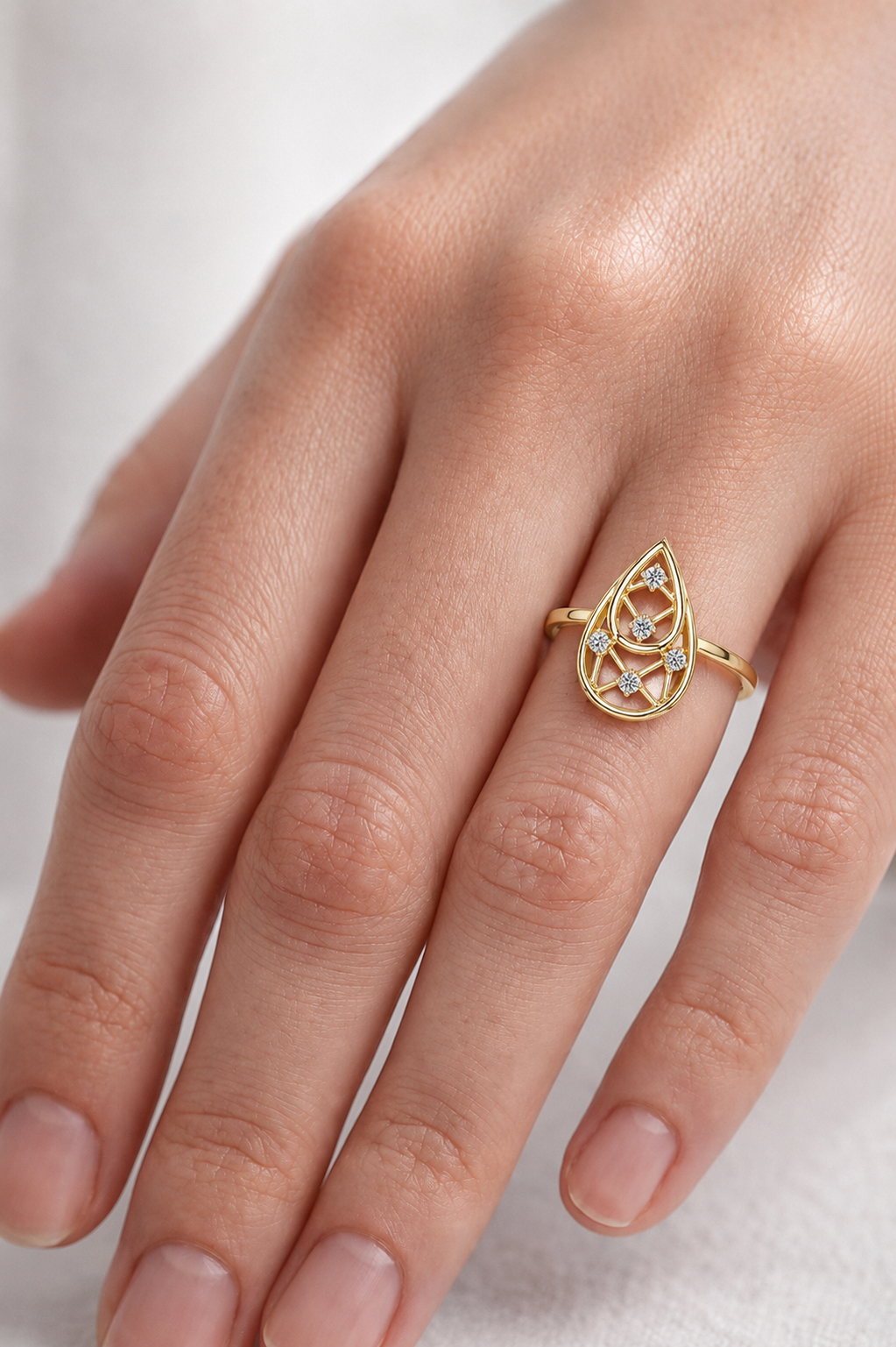 Aurelia Frame Lab Grown Diamond Ring